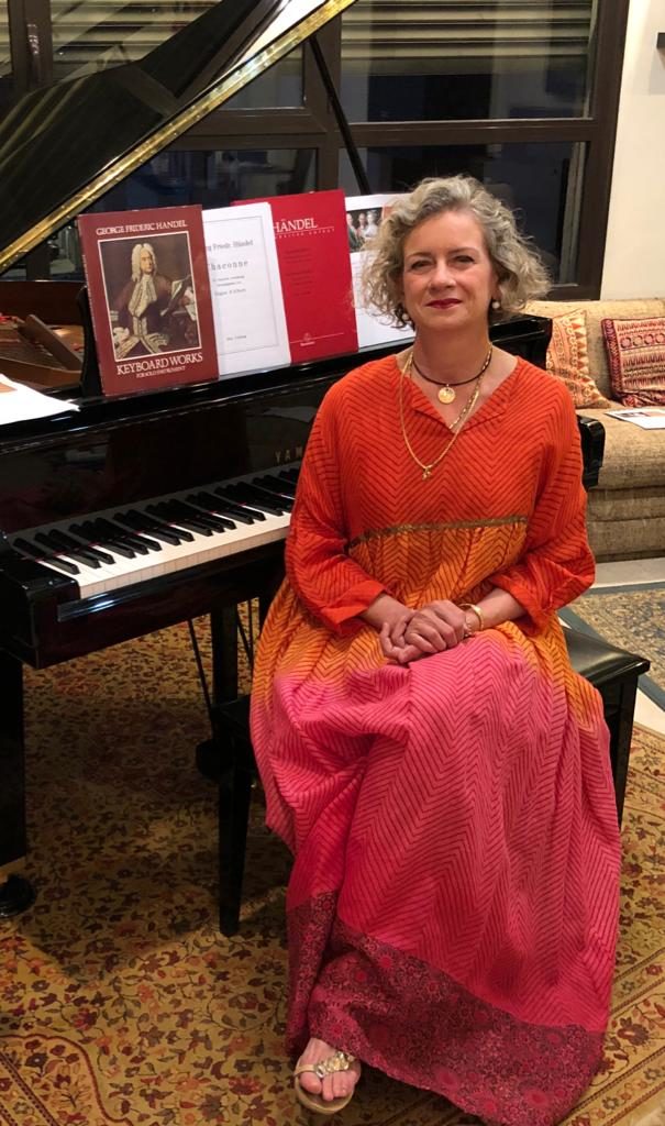 Maria Angela Capello al pianoforte